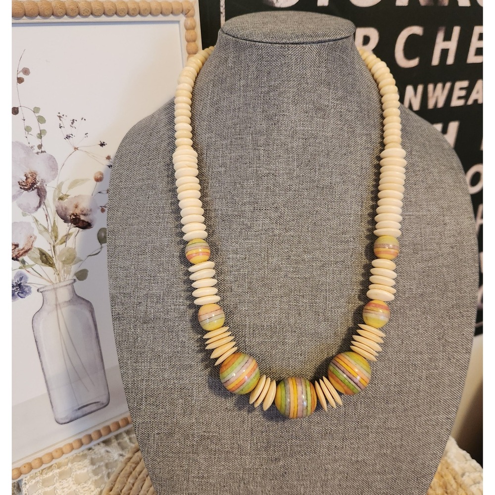 Vintage 1980s Pastel Multicolor Resin & Wood Bead Costume‎ Necklace Boho Retro